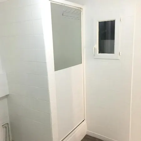 Studio Avec Jardin Amenage Et Wifi A Sur Seine * Pierrefitte-sur-Seine